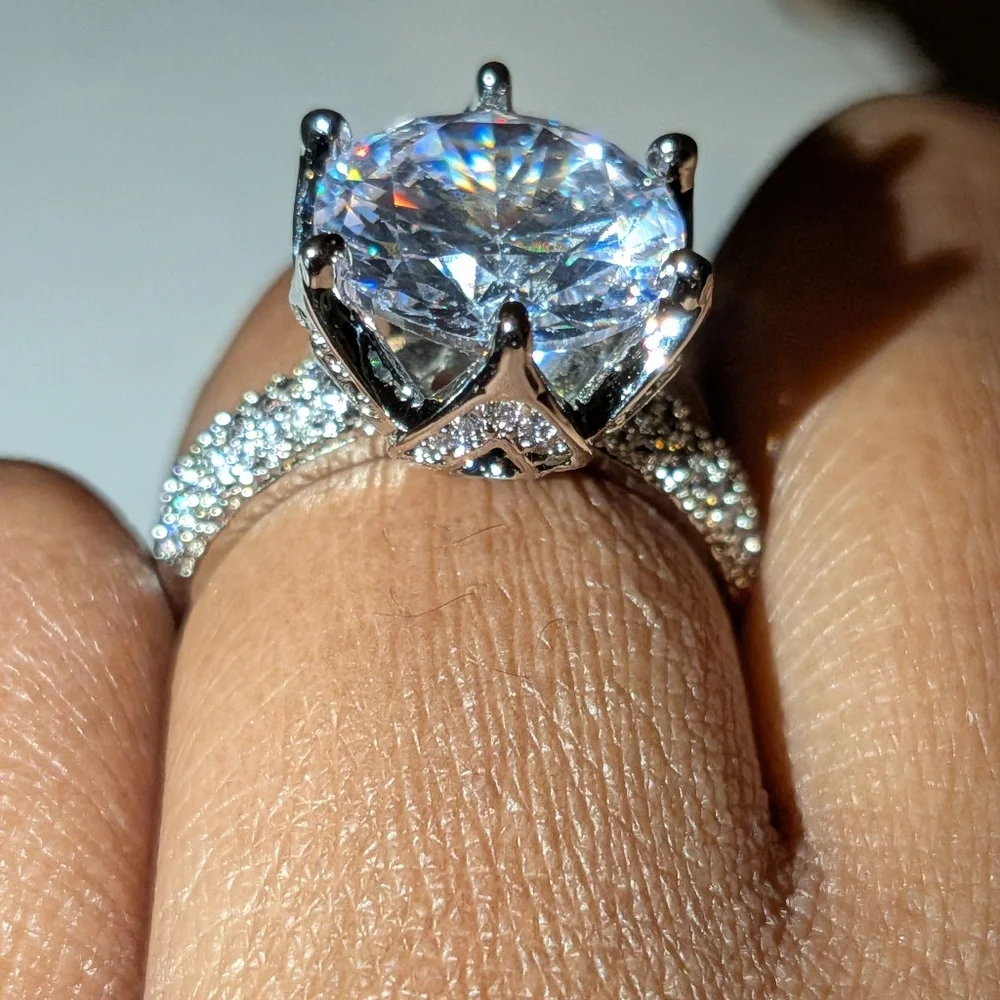 Stunning 925 Sterling silver diamond  wedding ring sz 6